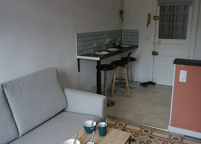 Calme - Arceaux - Peyrou - Proche Centre Apartment *